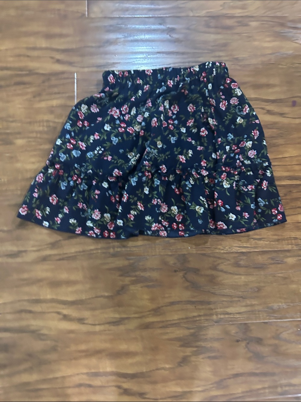SHEIN Black Floral Ruffle Mini Skirt